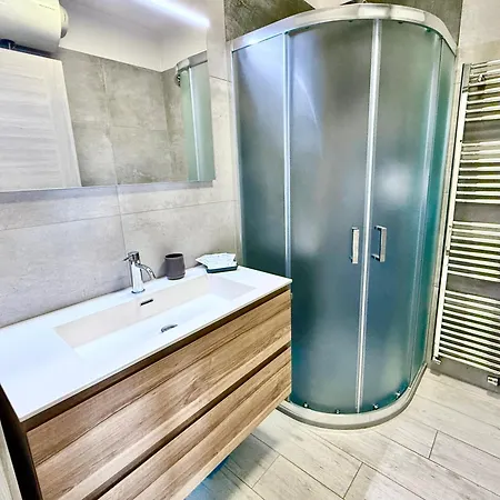 Urban בולוניה